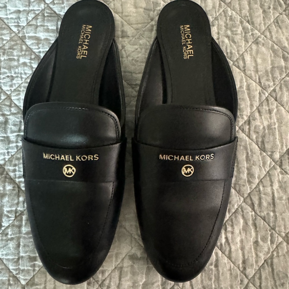 Michael Kors slip in loafers sz 6.5
